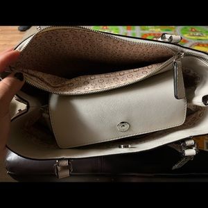 Guess bag for women.